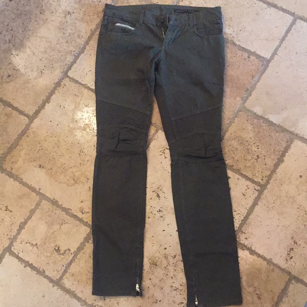 Skinny jeans